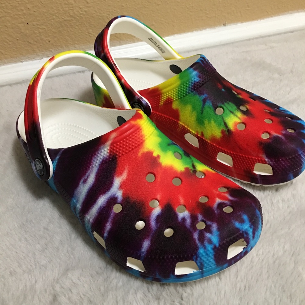 Women’s Crocs Classic Tye Dye Clogs